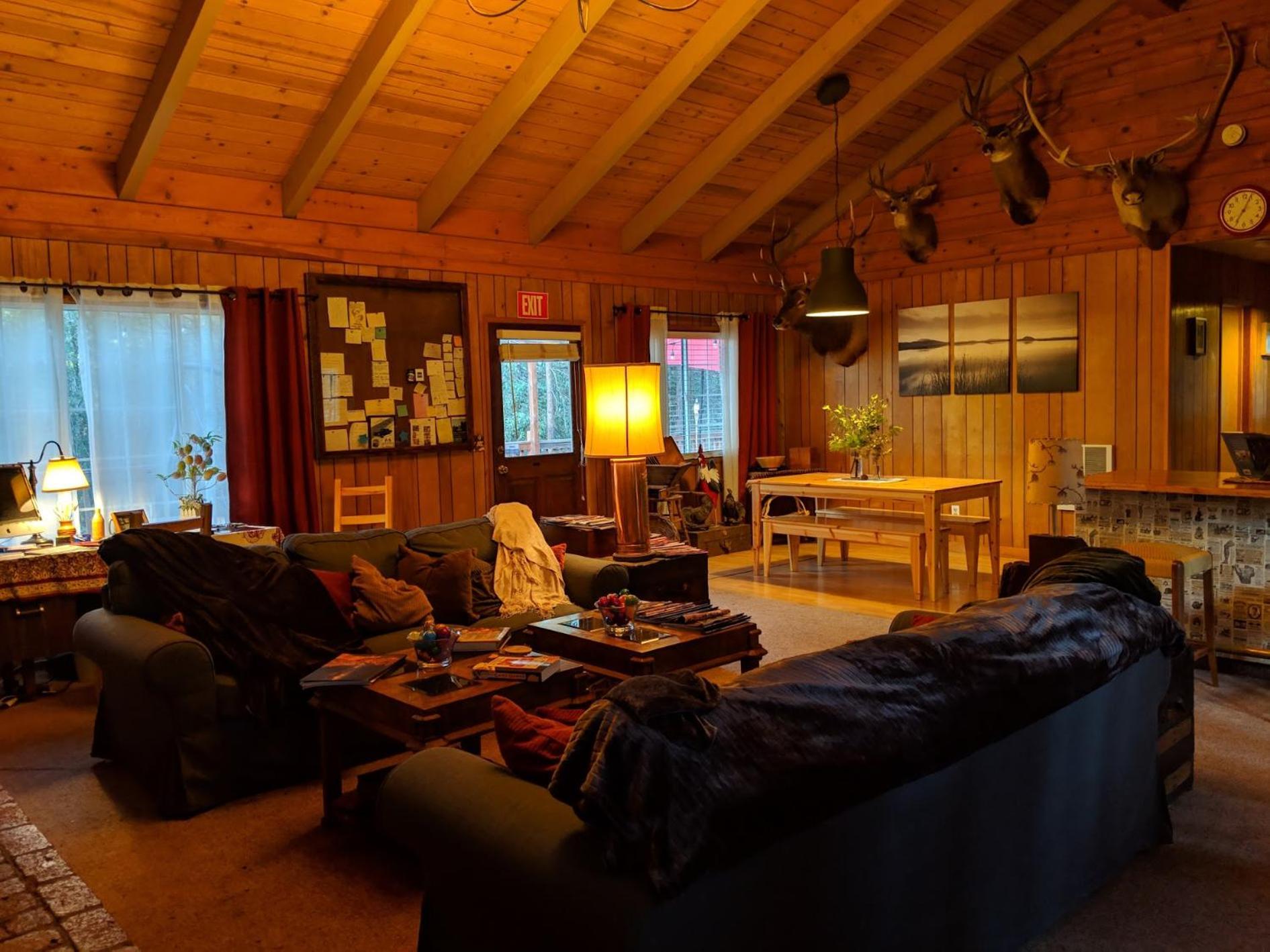 The Red Rooster Lodge Колтервилл Экстерьер фото